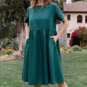 Tradlands Nico Emerald Dress NWOT